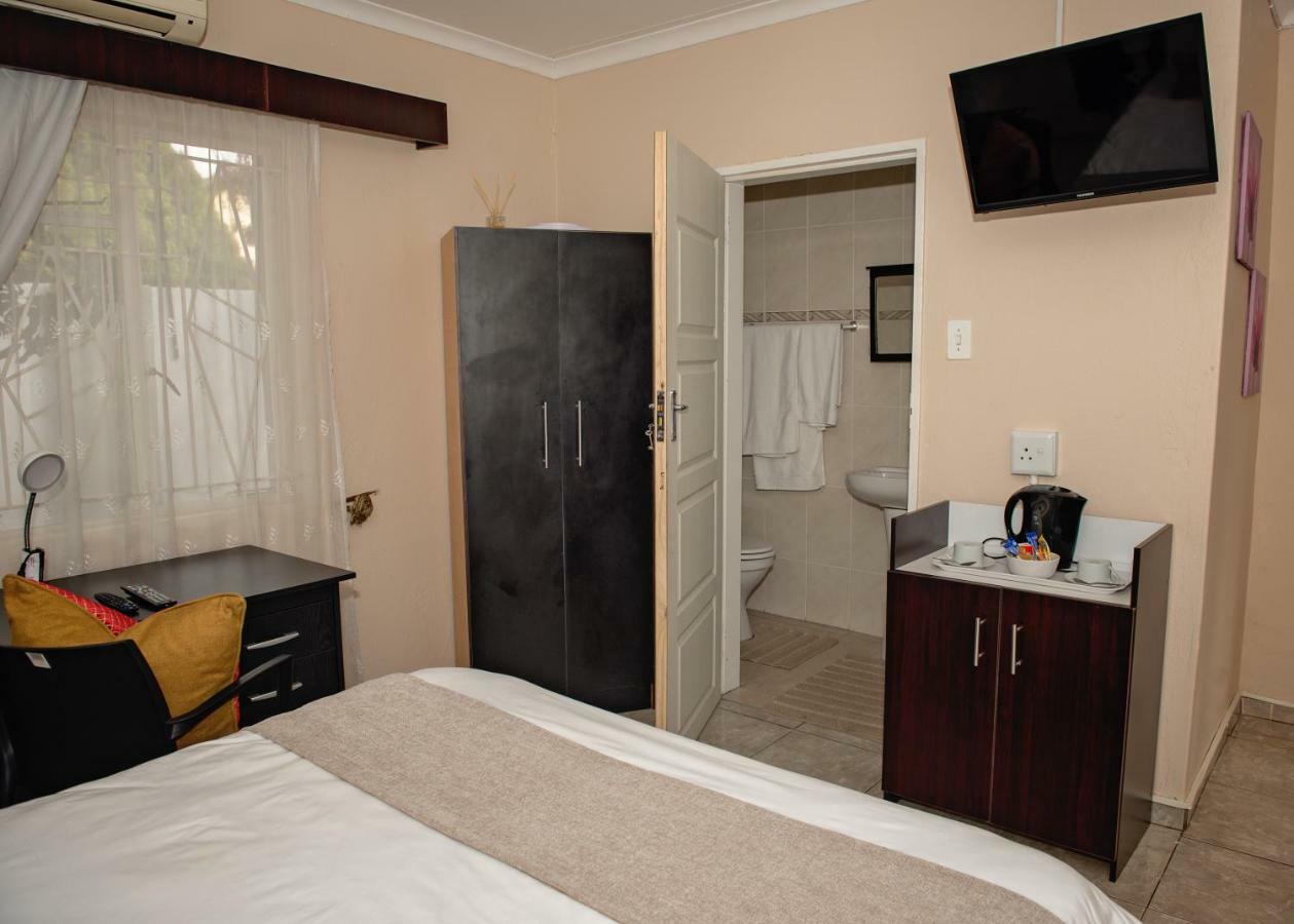 Savannah Guest House Polokwane Eksteriør bilde